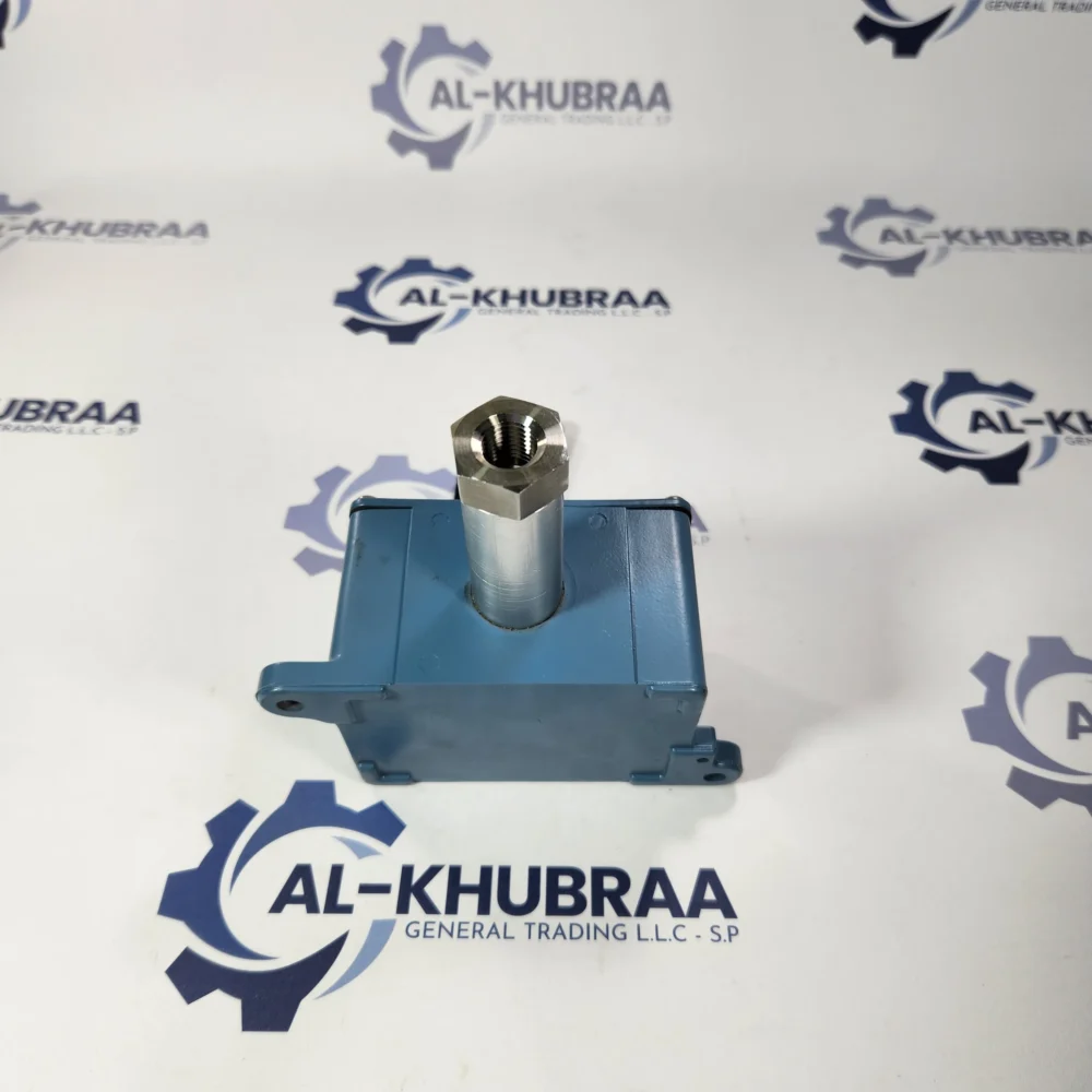 UE J6-364 PRESSURE SWITCH - Image 2